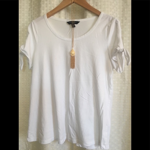 Banana Republic Tops - Banana republic cold shoulder top